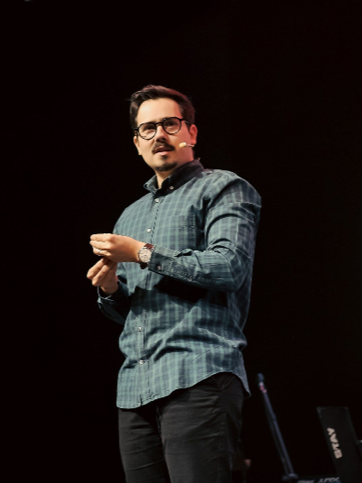 Pr. Pedro Lione